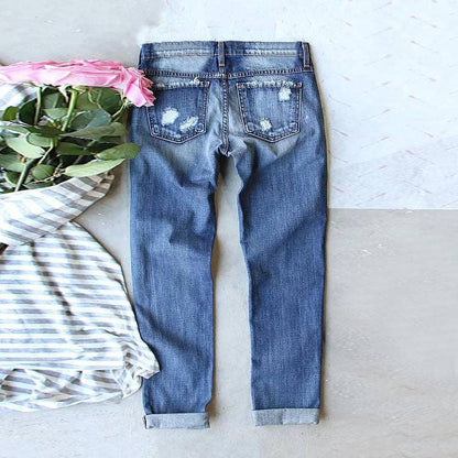 Women’s Distressed Straight Leg Jeans with Christmas