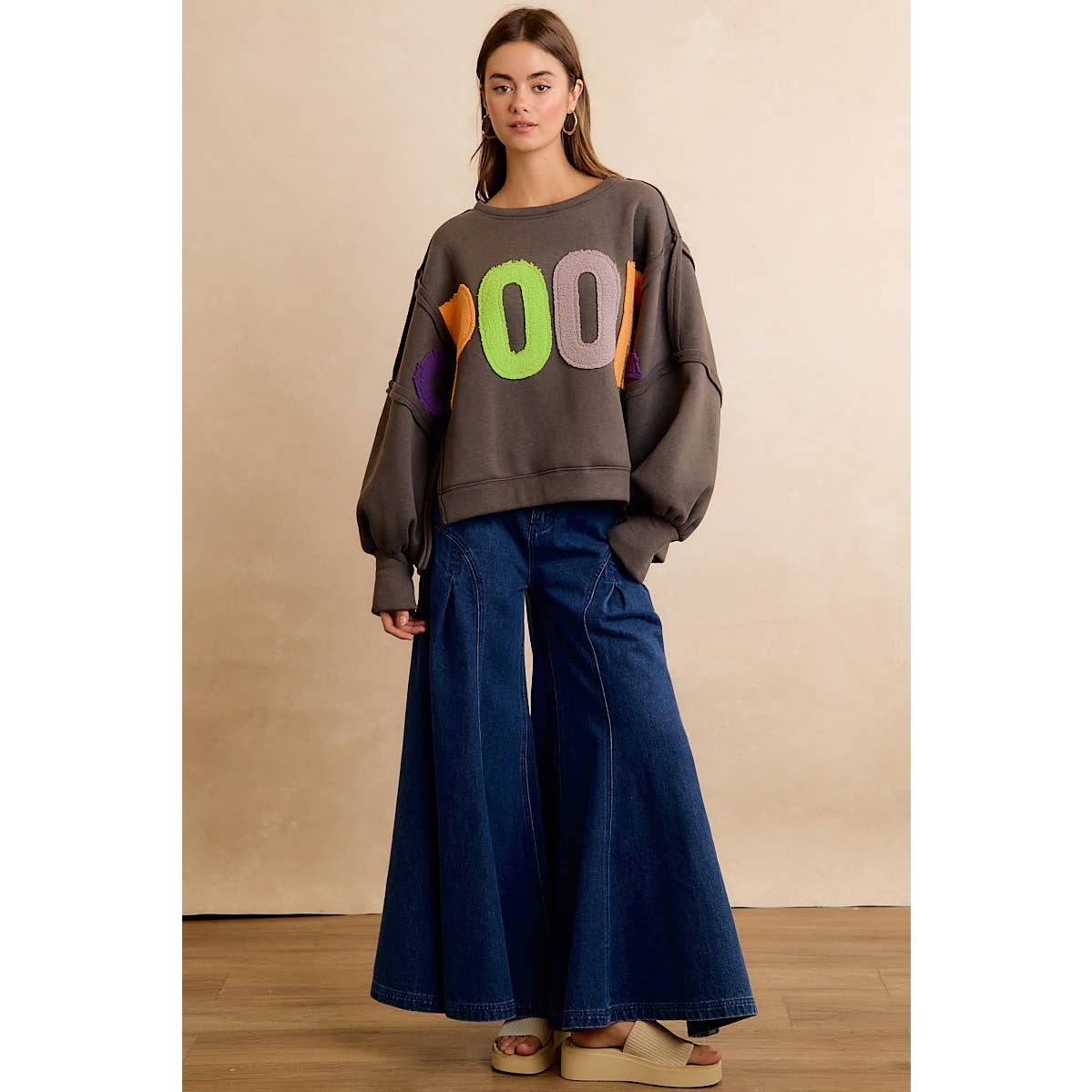 HALLOWEEN SPOOKY CHENILLE APPLIQUE SWEATSHIRT